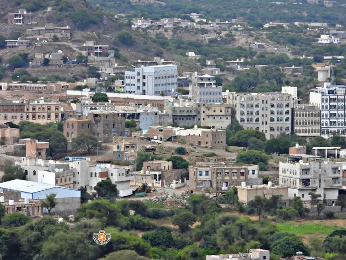 مسيرات الحوثي تعطل مشروع مجتمعي وتصيب عماله بجروح