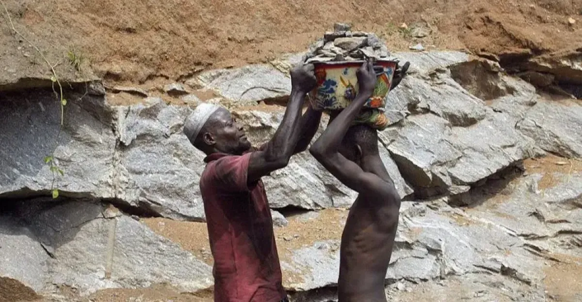 مصرع 37 عاملاً بنيجيريا جراء تسمم بالغاز في منجم غير مرخص