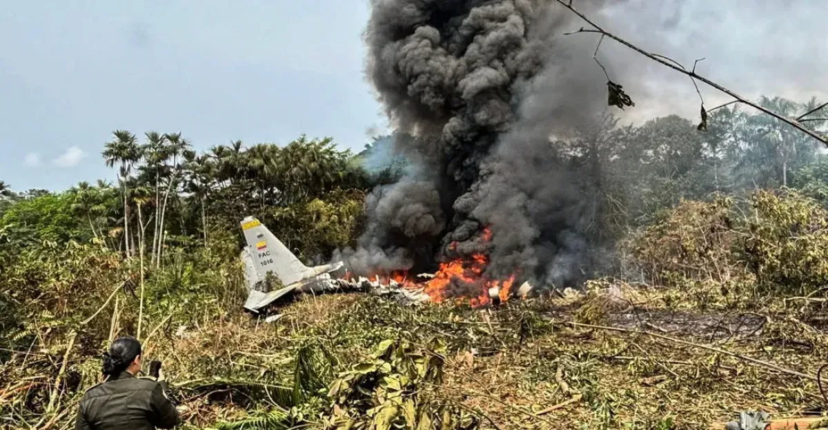 مقتل 66 عسكرياً في تحطم طائرة هيركوليز بكولومبيا.. والسلطات تحقق
