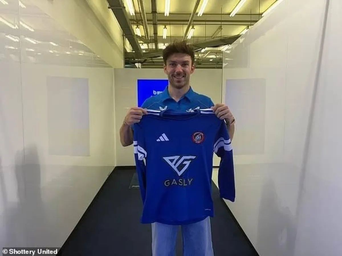 سائق فورمولا 1 بيير غاسلي يرعى نادياً بريطانياً للهواة