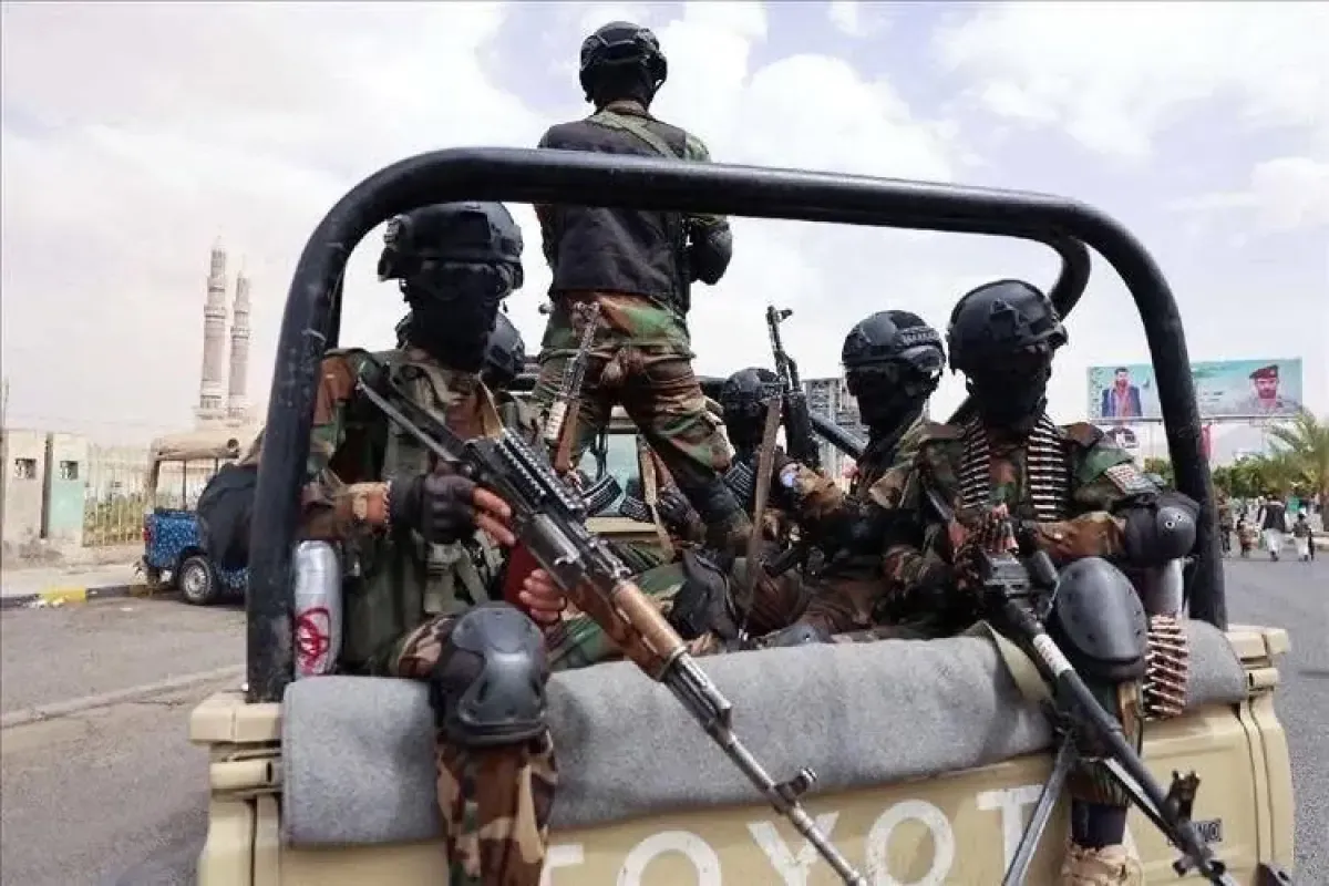 الحوثيون يواصلون استنزاف الاقتصاد اليمني بابتزاز التجار والمزارعين