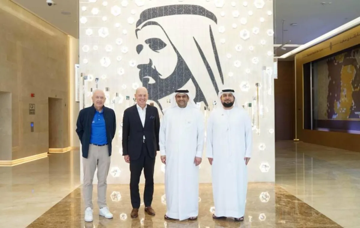 تحدي دراجات ضخم من برشلونة لباريس لدعم مرضى السرطان