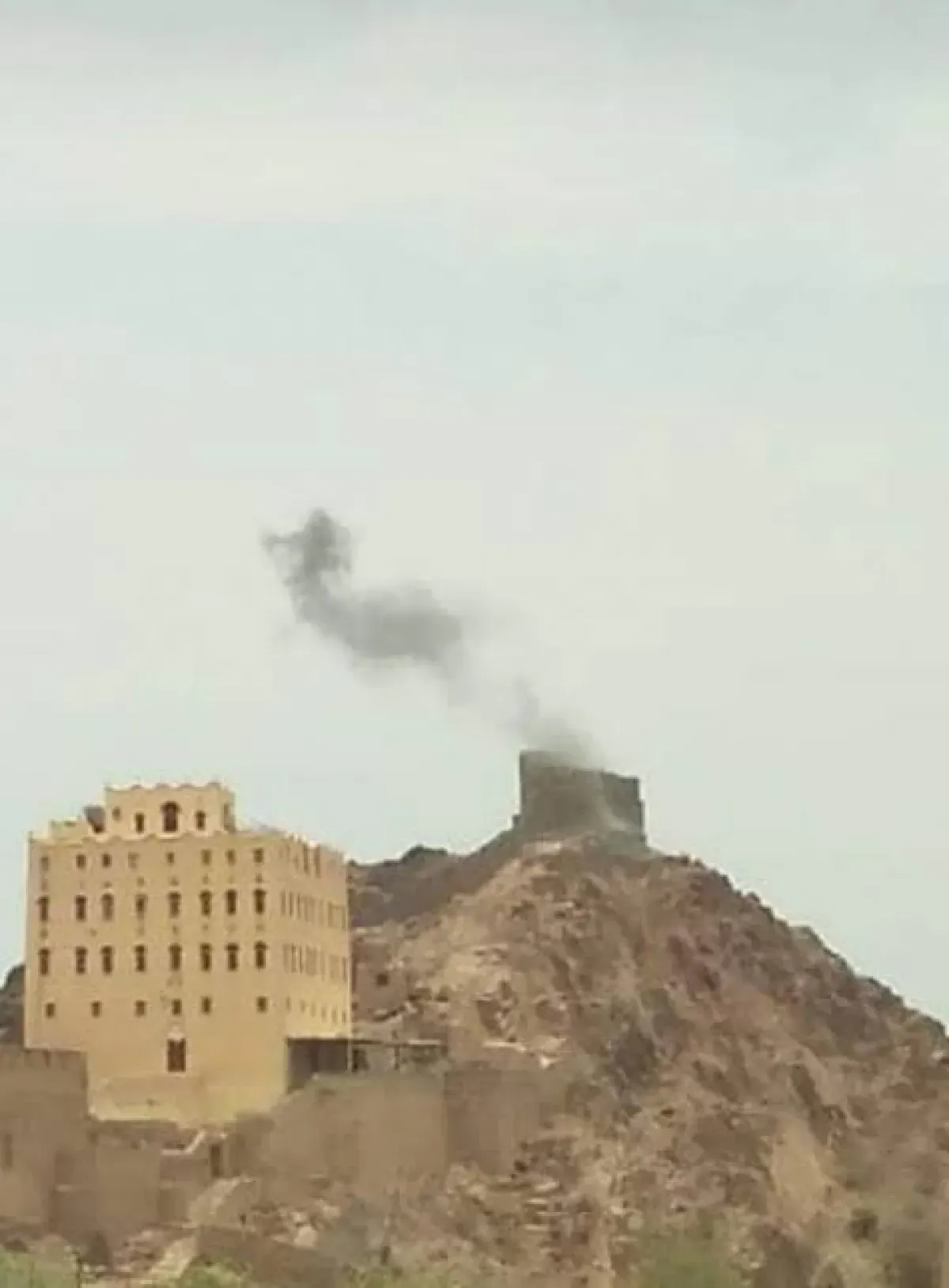 ثلاثة قتلى في نزاع قبلي بشبوة