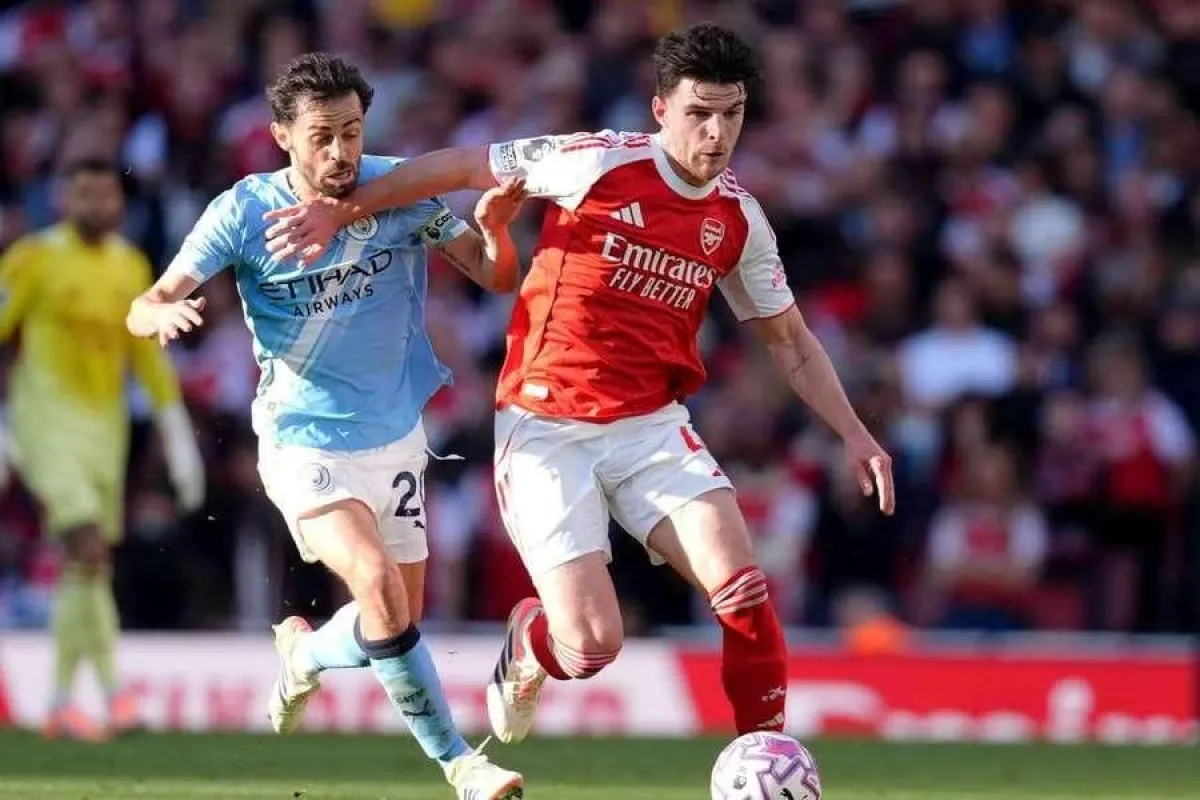 قمة الدوري الإنجليزي: مانشستر سيتي وأرسنال في معركة حاسمة على الصدارة