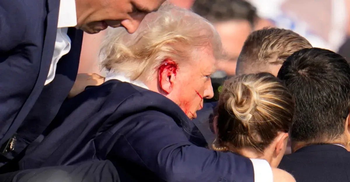 ترمب يعلن نجاة من محاولة اغتيال ويستبعد تورط طهران