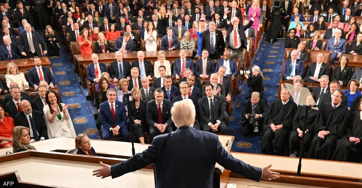 الديمقراطيون يدرسون مقاضاة ترمب لشن حرب دون موافقة الكونغرس