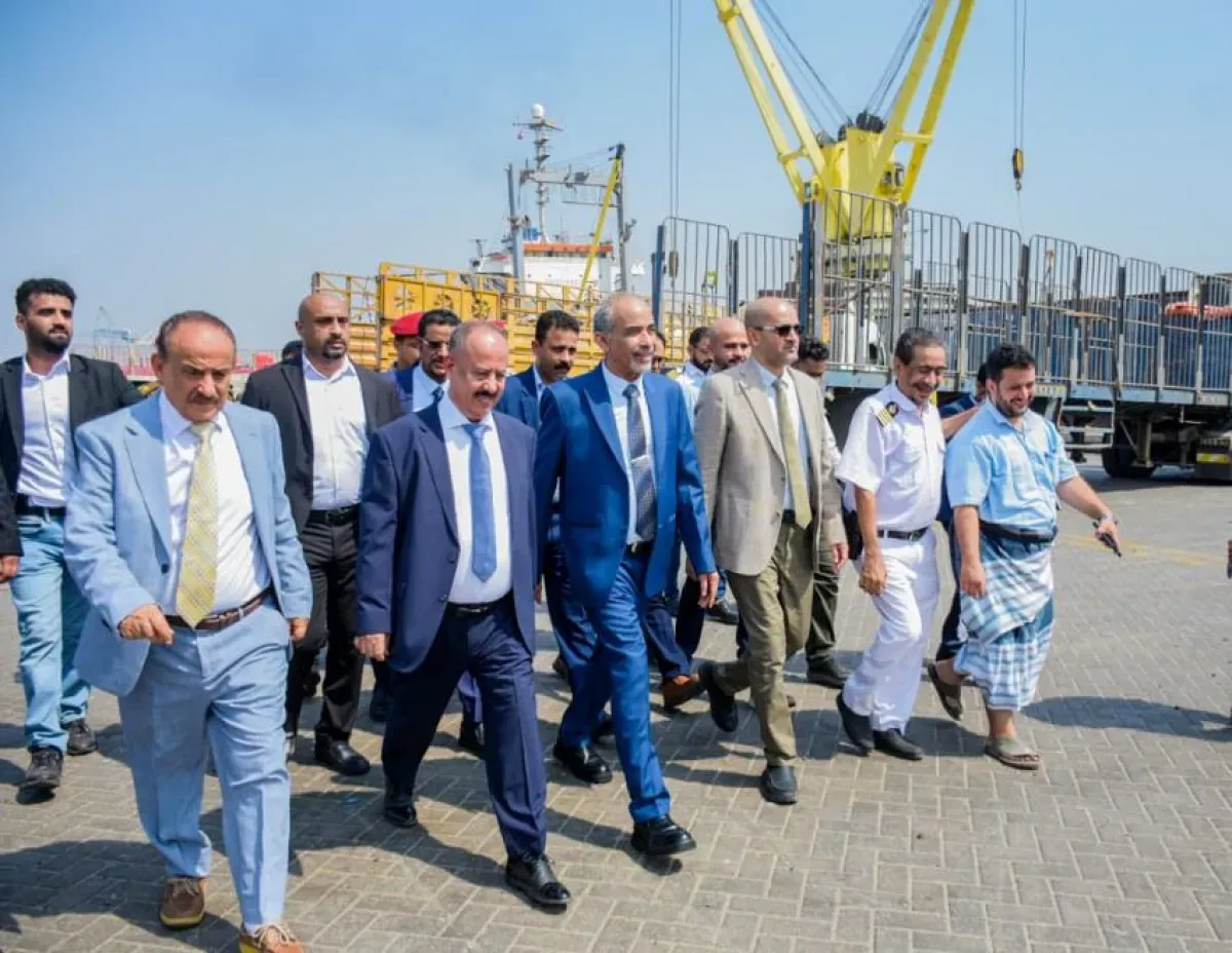 الصبيحي يتفقد قطاعات النقل الحيوية في عدن ويشدد على تطوير الأداء