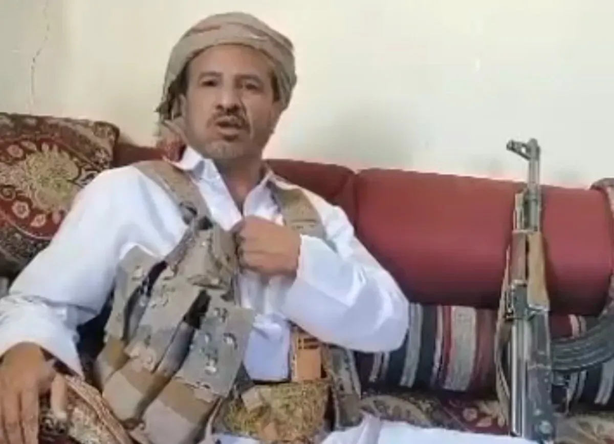 الحوثيون يخالفون تعهداتهم ويعيدون اختطاف الشيخ حمد الحزمي وسط غضب قبلي