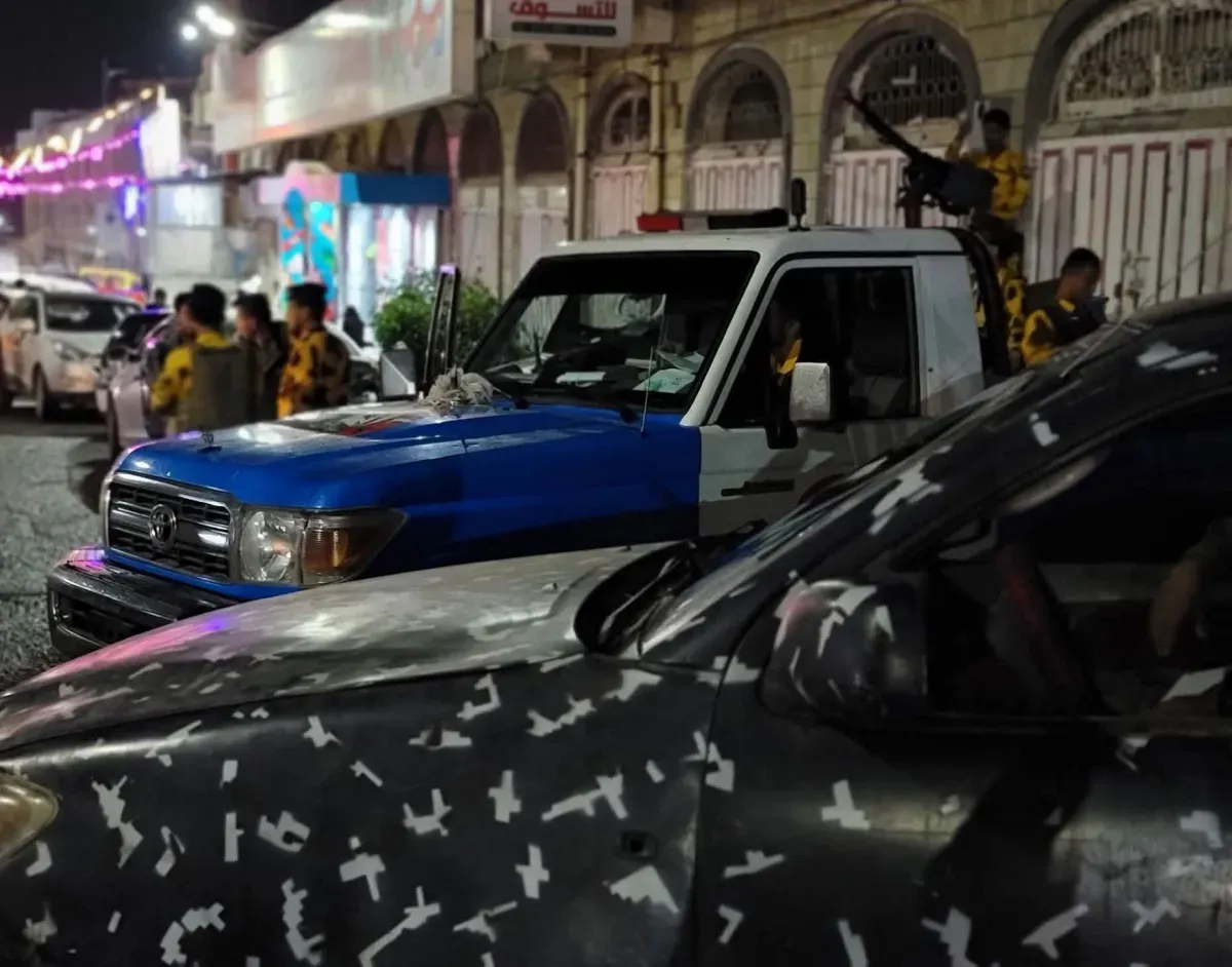 شرطة تعز تضبط قاتل مطلوب أثناء محاولته الفرار بزي نسائي