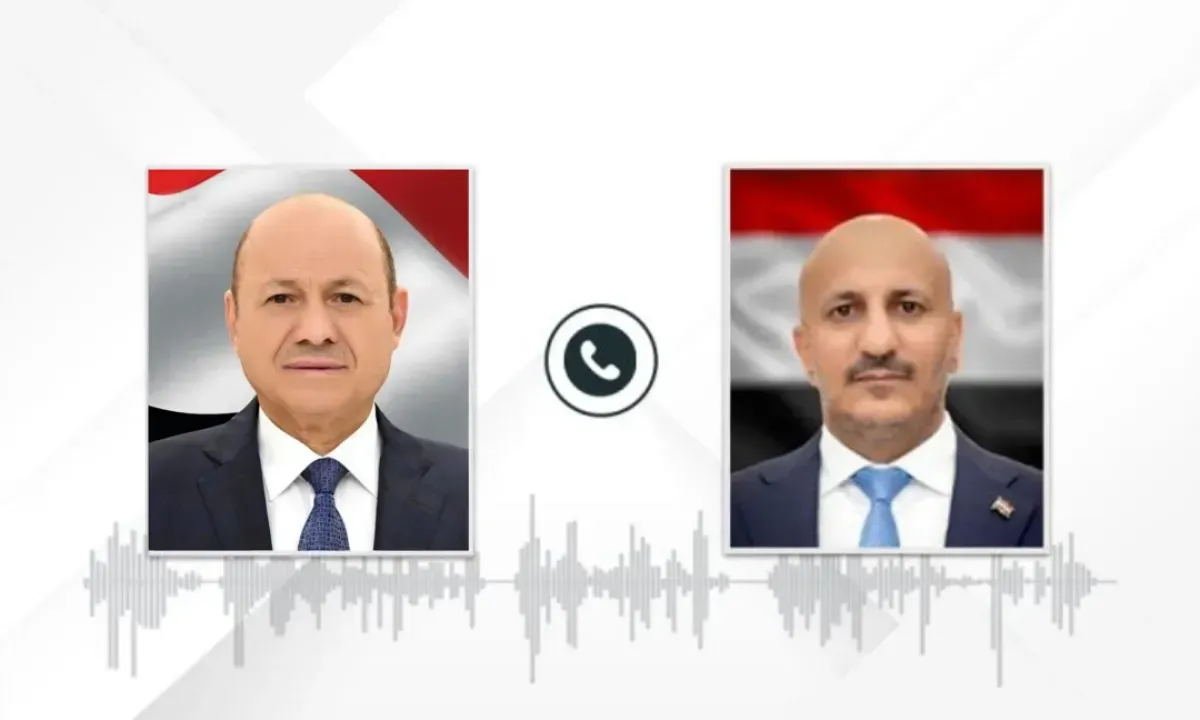 القيادة اليمنية تتبادل تهاني العيد وتؤكد على تعزيز التلاحم الوطني وأمن الممرات