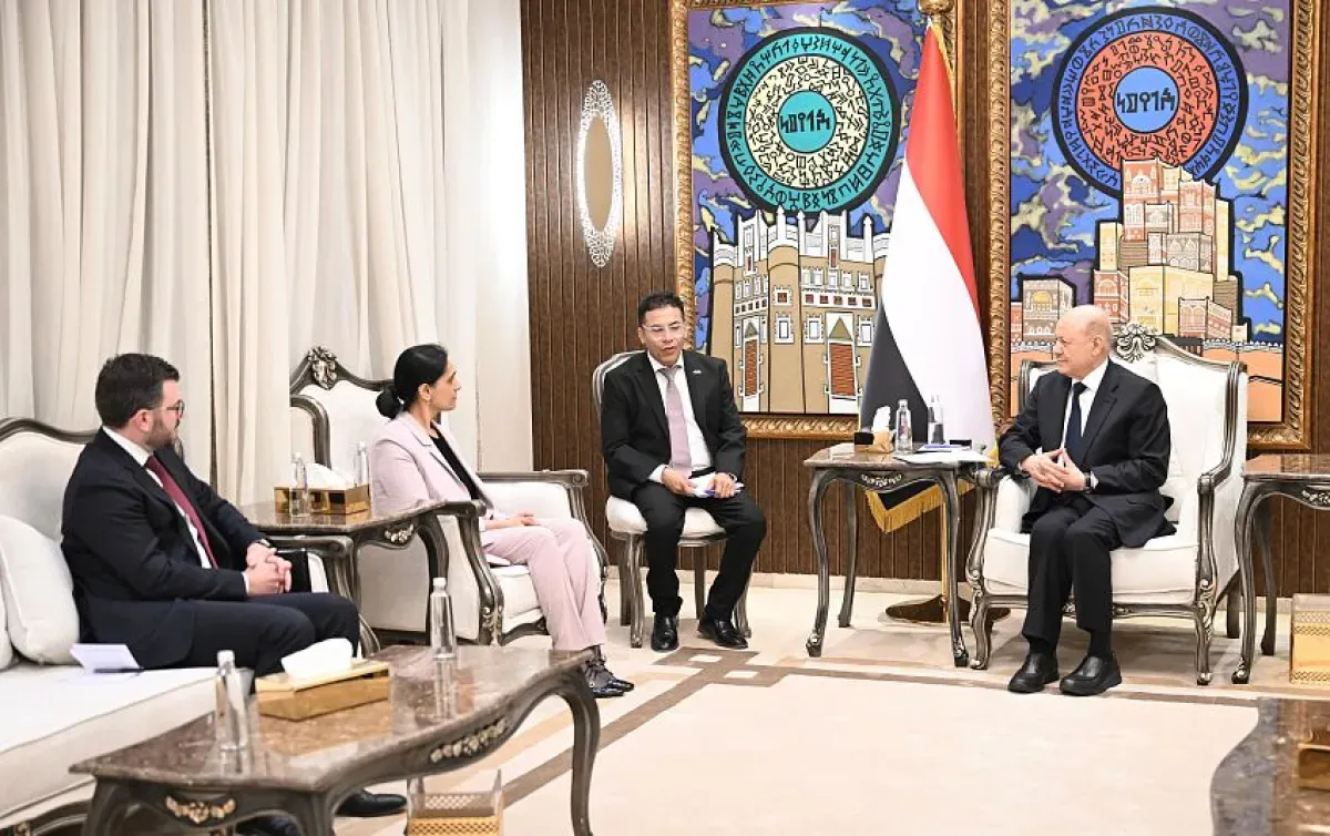 العليمي: اليمن في مرحلة جديدة من استعادة المبادرة وبناء الدولة