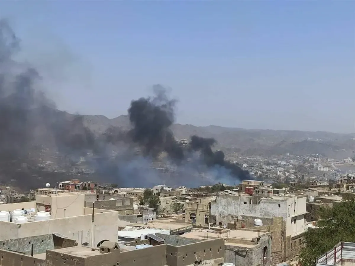تعز تحت وابل قصف حوثي.. سقوط ضحايا وتضرر مستشفى الصفوة